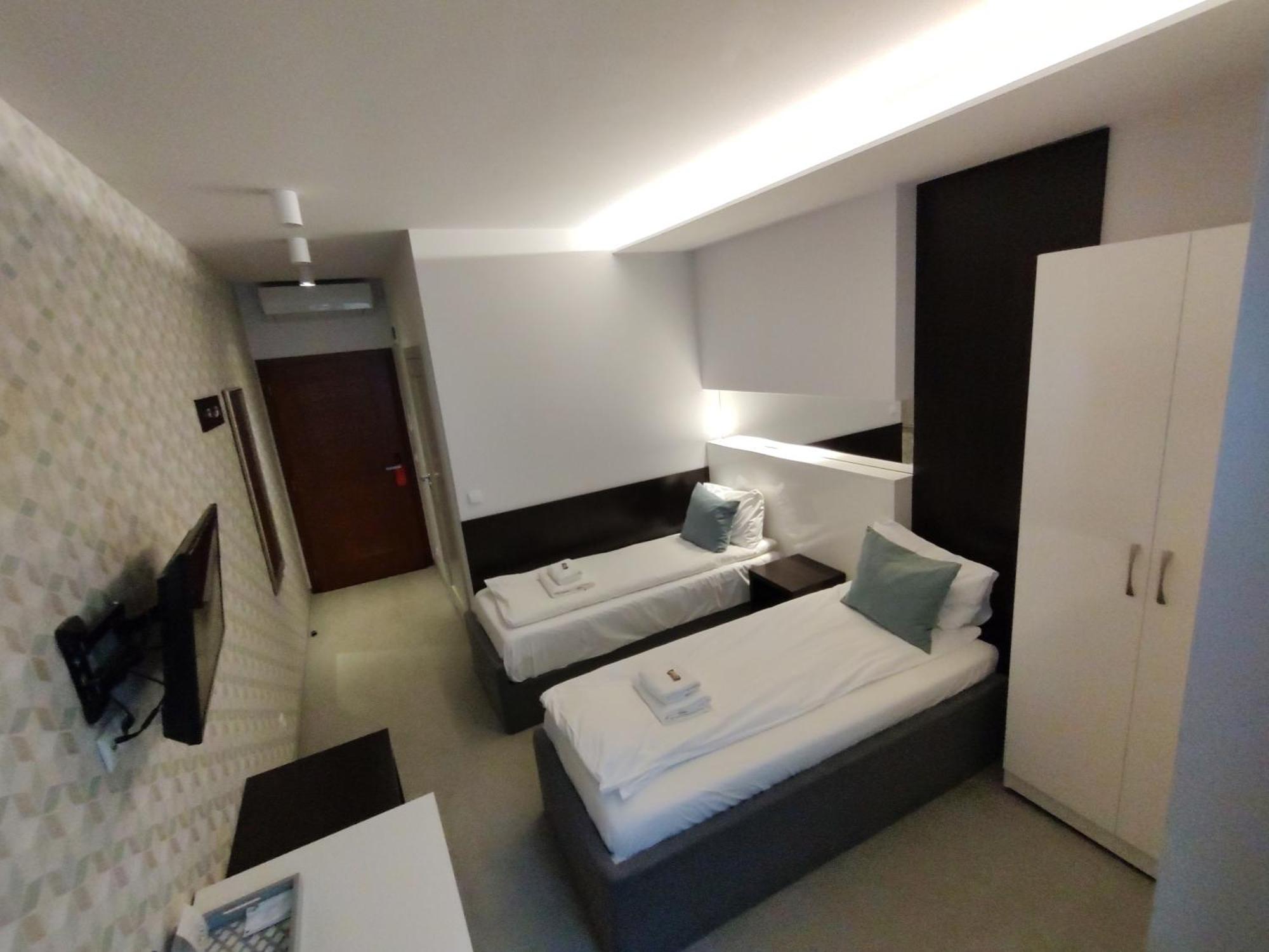 Novopolska - Hotel I Restauracja Kościan Buitenkant foto